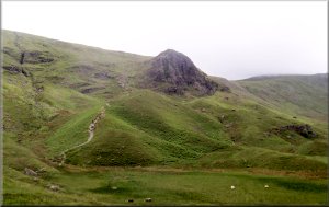 The path up to Lining Crag