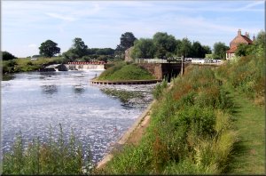 Linton Lock and weir on the river Ouse