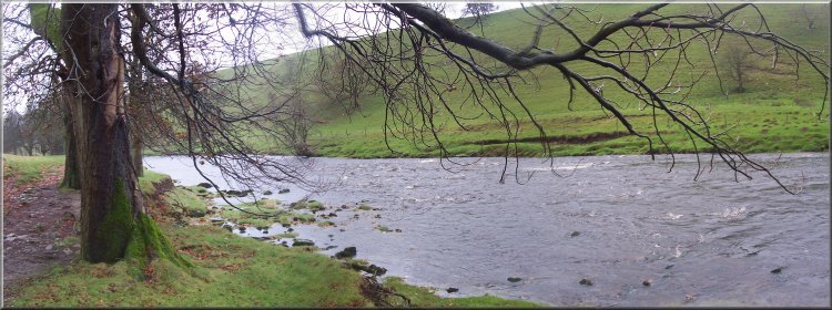 The Dales Way path by the River Wharfe