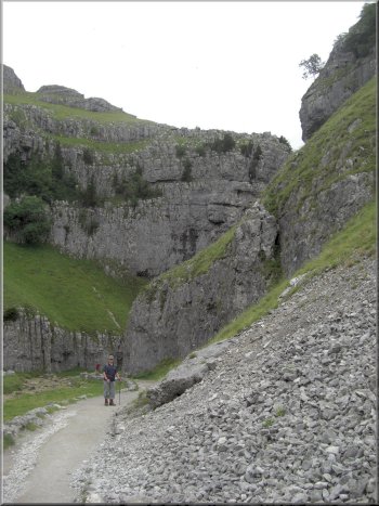 Approaching the mouth of Gordale Scar