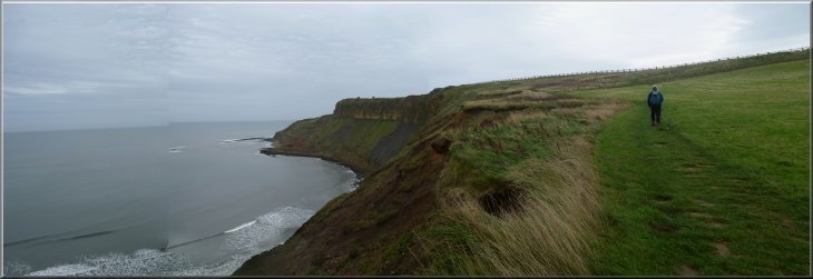 Walking along the Cleveland Way to Lebberston Cliff at the Southern end of Cayton Bay