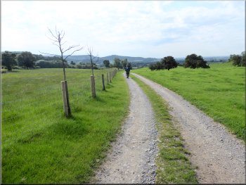 Bridleway along a farm track to Cinque Cliff House
