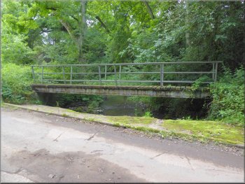 Ford & footbridge over Gurtof Beck