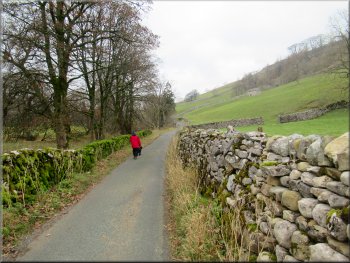 Continuing our way along the road towards Arncliffe