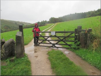 Track from the stile up to the scout camp HQ farmstead
