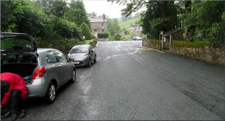 The village street in Hebden where we parked near the junction with the B6265