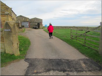 Path along the access drive into Abbey Farm