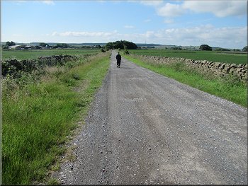 Jonah's lane heading towards Trees House Farm
