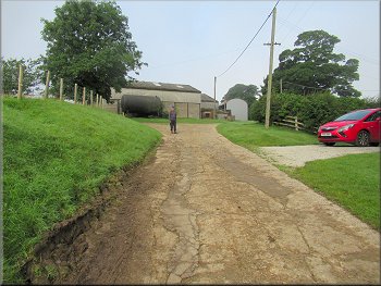 Path along the farm track through Grange Farm